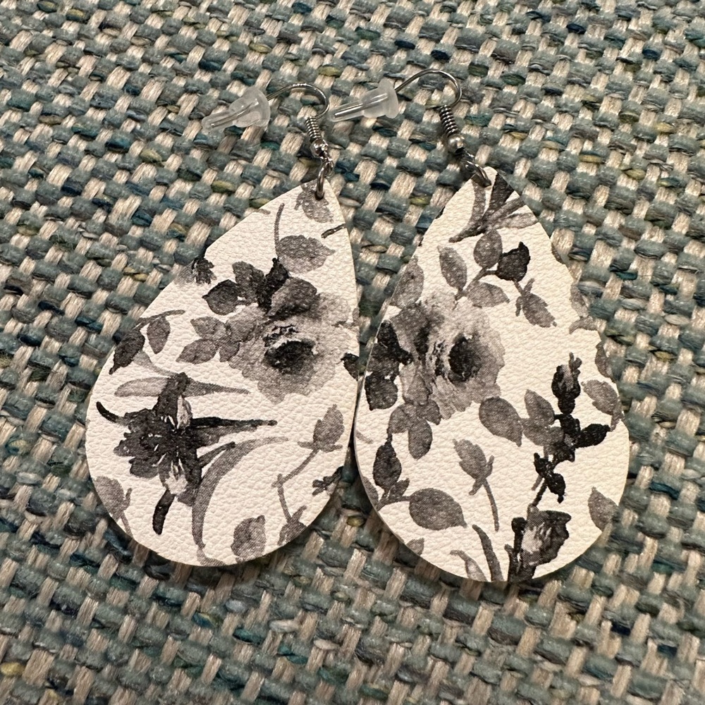 White & Gray Floral Leather Large Teardrop Shape Earrings